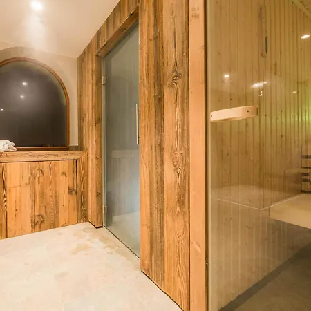 Chalet Stylish In Charming Megeve Praz-sur-Arly