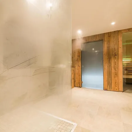 Chalet Stylish In Charming Megeve *